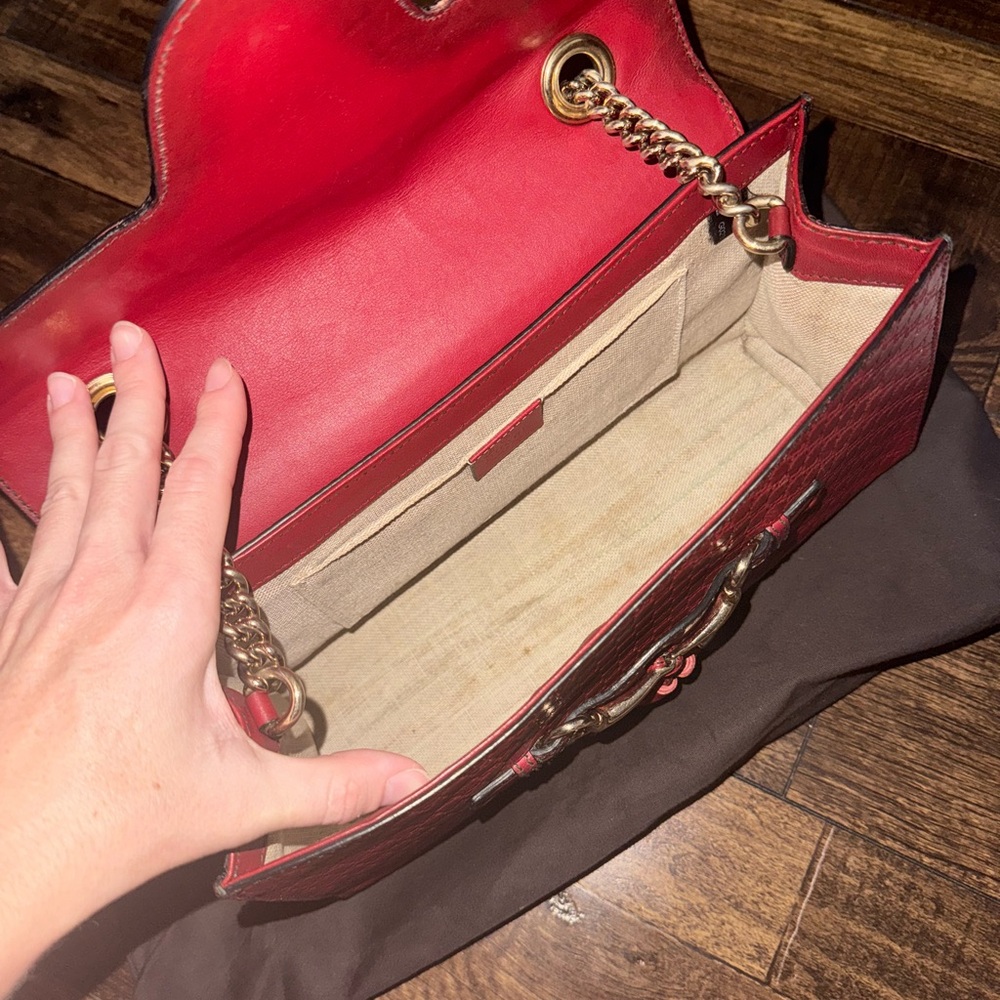 Authentic Gucci Red Leather Emily Bag - Picture 3 of 11